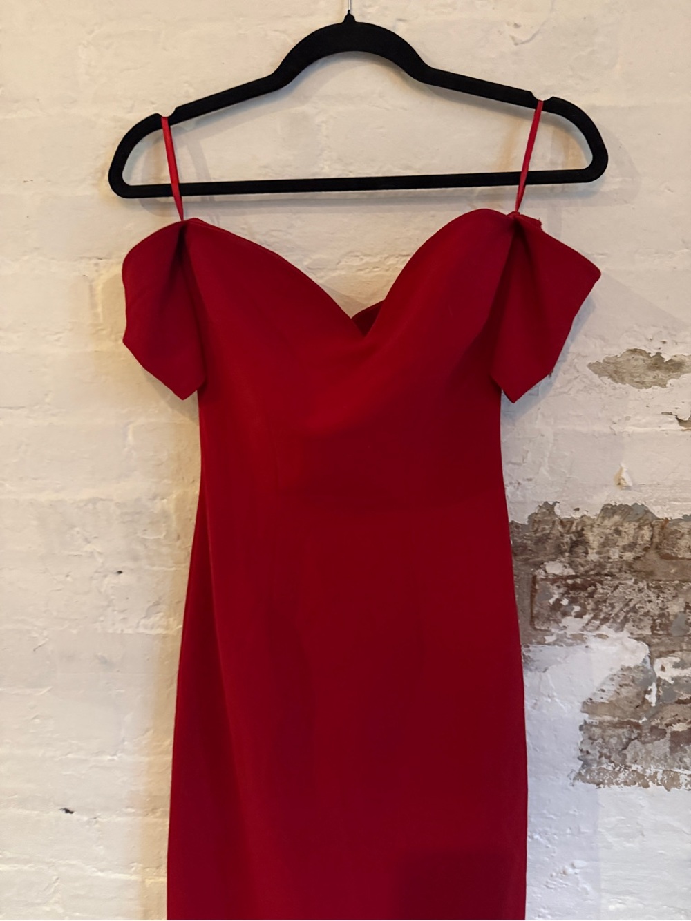 Safiyaa Red Gown as seen on EmRata - Picture 3 of 7